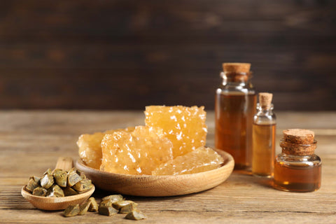 Câte picături de propolis se iau pe zi? Sfaturi pentru un consum optim