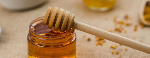 Mierea în perioada alăptării - ce trebuie să știe orice mamă